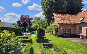 Ferme De Caractere Avec Piscine Et Cheminee
