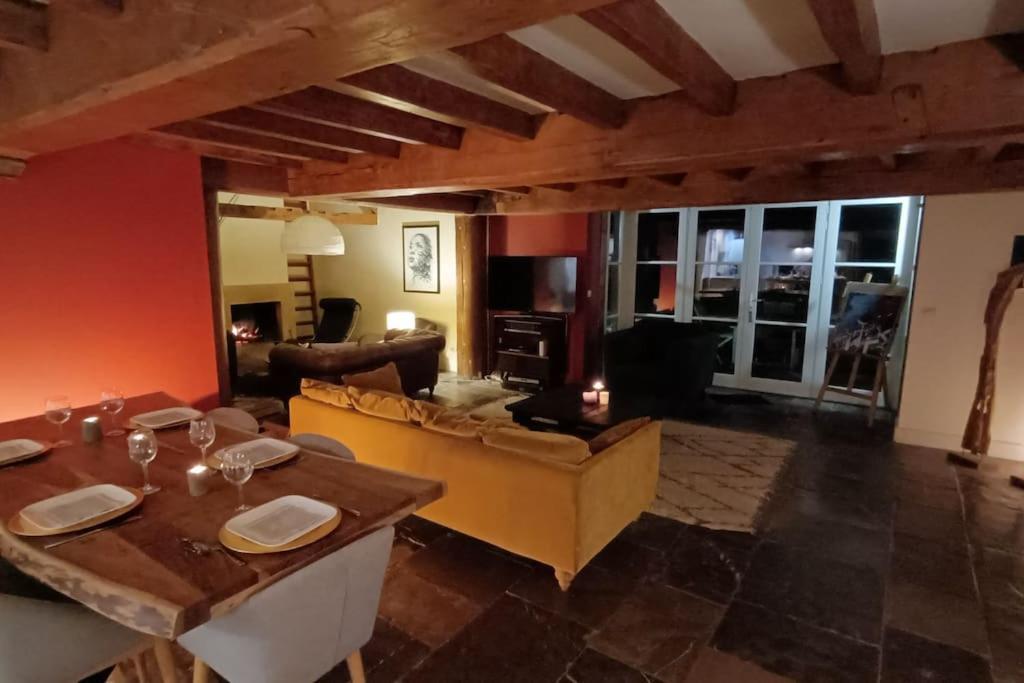 Villa Ferme De Caractere Avec Piscine Et Cheminee à Sainghin-en-Mélantois Extérieur photo