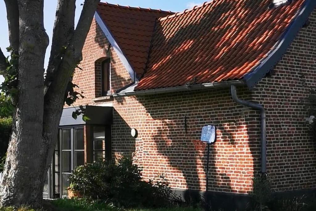 Villa Ferme De Caractere Avec Piscine Et Cheminee à Sainghin-en-Mélantois Extérieur photo